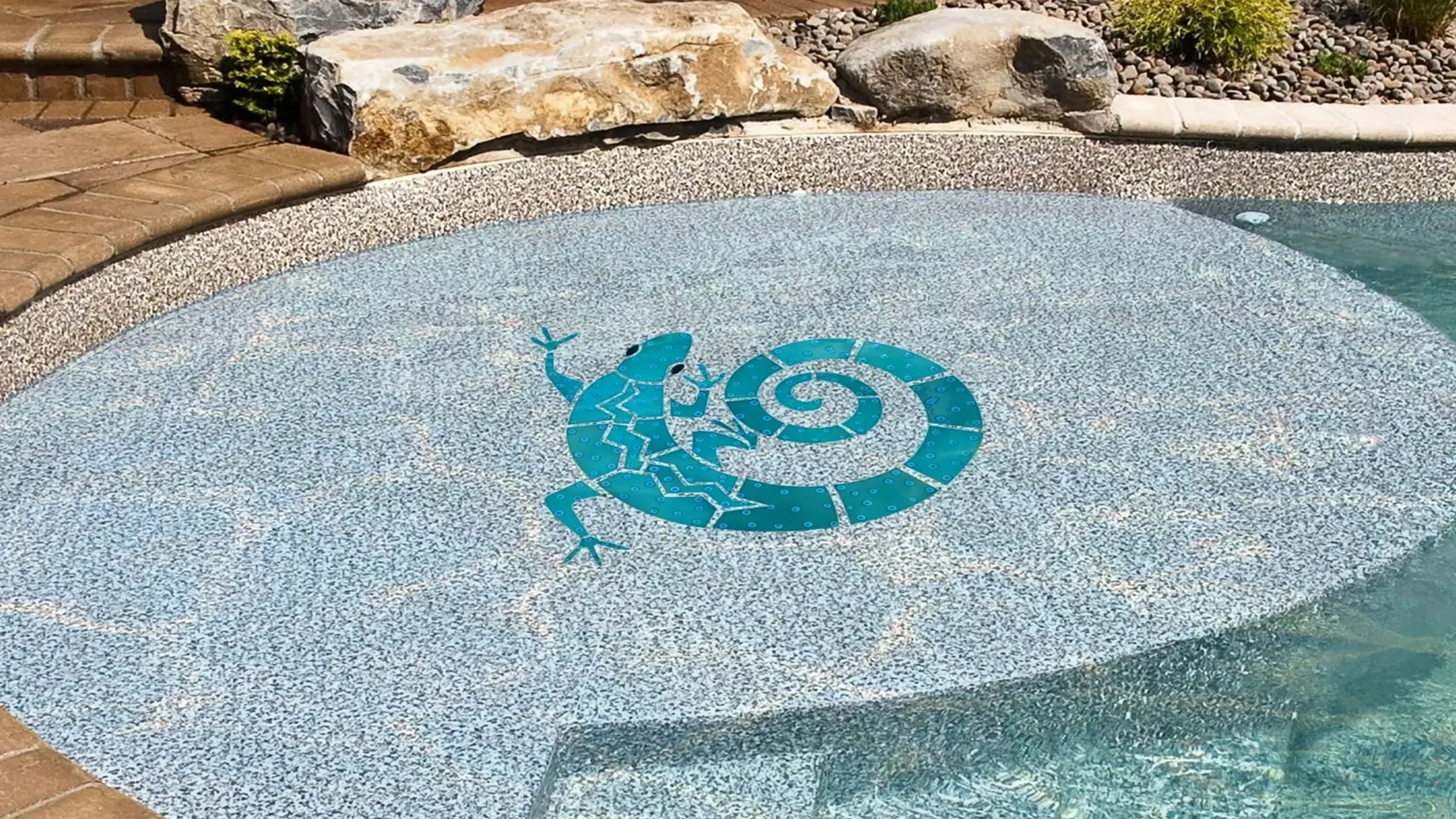 Large-Gecko-Mosaic-Install-Image-0001-9b3dc21 (1)